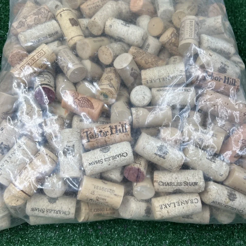 Lot Of 320 Miscellaneous Wine Corks Champagne Corks Cranelake Tabor Hill